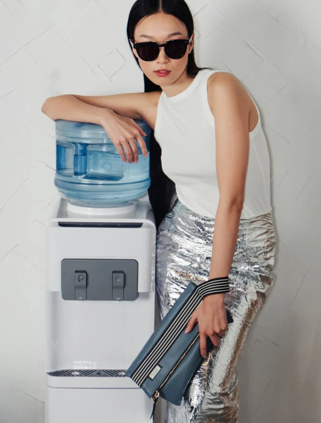 Playful essentials: Optimef Core Collection brings together color, texture and graphic accents • In this photo @_narajackson wears Core Bag / Milan, styled by @licapopescu • optimef.com