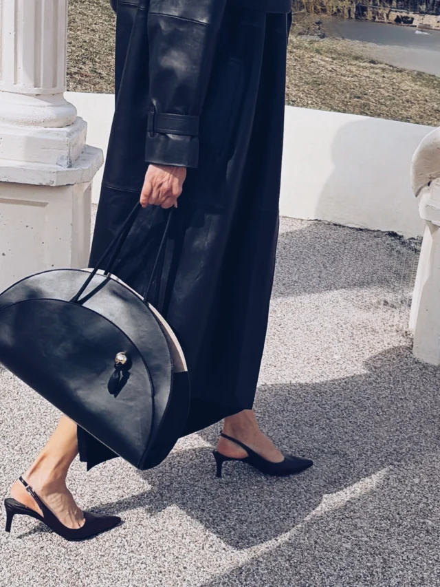 Celest Tote: signature details, new proportion • Styled by @anamaria_bucura • optimef.com